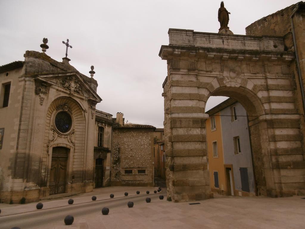 Studi'O Luberon Διαμέρισμα Cavaillon Εξωτερικό φωτογραφία